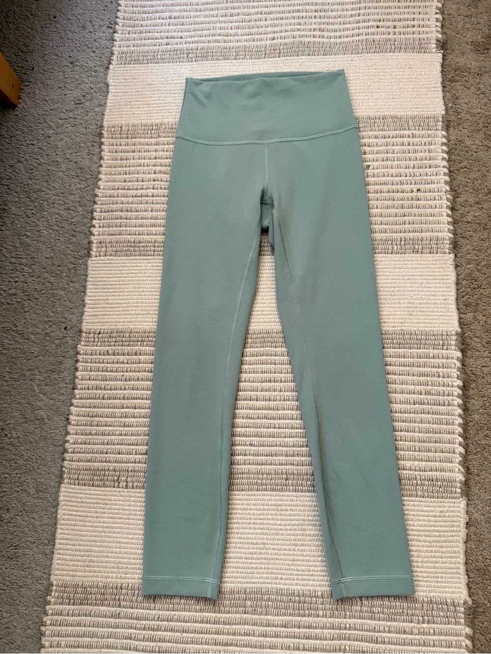 Lululemon Wunder Train 23” Laurel Green Size 4